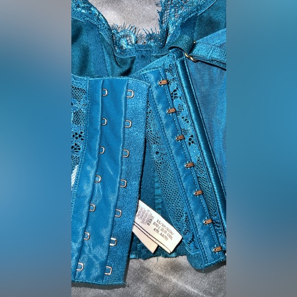 Unlined Corset Bra Top - Picture 5 of 5